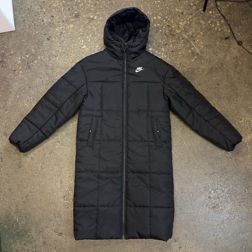 Nike Women’s XS Long Winter Parka Jacket Coat Excellent Condition 41.5” Length